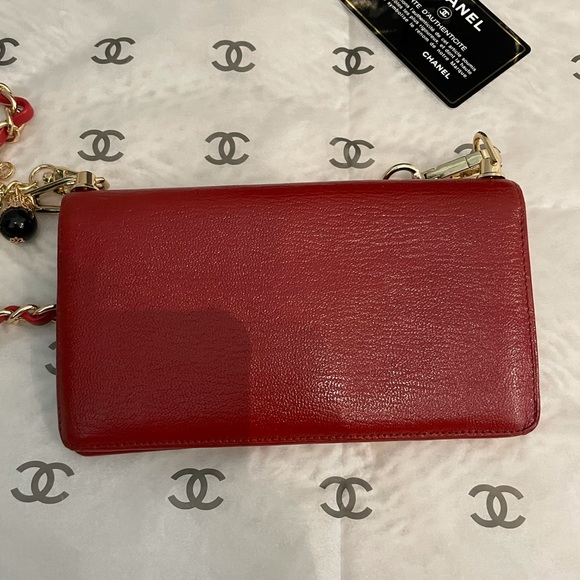 🌺$851 OFF RETAIL $175🌺AUTHENTIC CHANEL VINTAGE WALLET ON A CHAIN🌺 - Picture 6 of 15